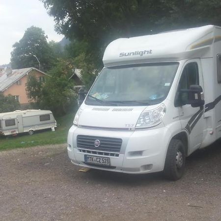 Camping Aviator, Numai Teren, Campare Pentru Rulote Autorulote Personale, Campingul Nu Are Rulote !!! בוסטאני מראה חיצוני תמונה