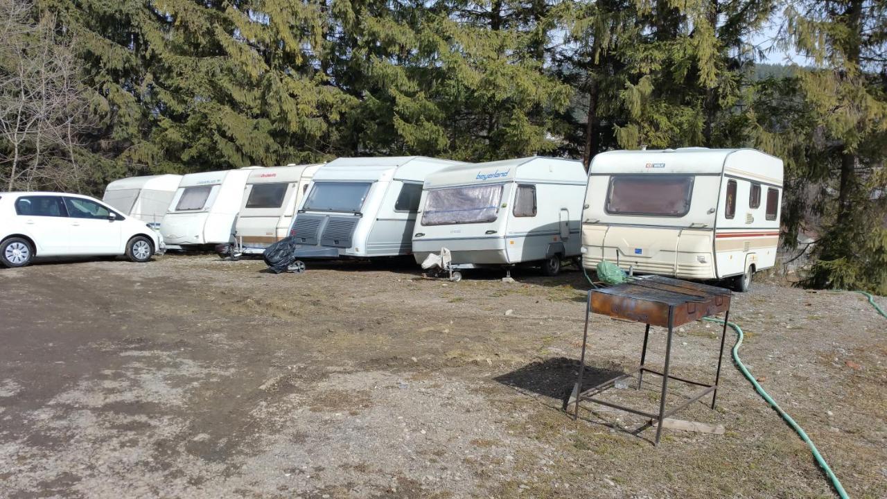 Camping Aviator, Numai Teren, Campare Pentru Rulote Autorulote Personale, Campingul Nu Are Rulote !!! בוסטאני מראה חיצוני תמונה