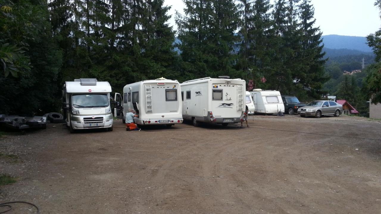 Camping Aviator, Numai Teren, Campare Pentru Rulote Autorulote Personale, Campingul Nu Are Rulote !!! בוסטאני מראה חיצוני תמונה