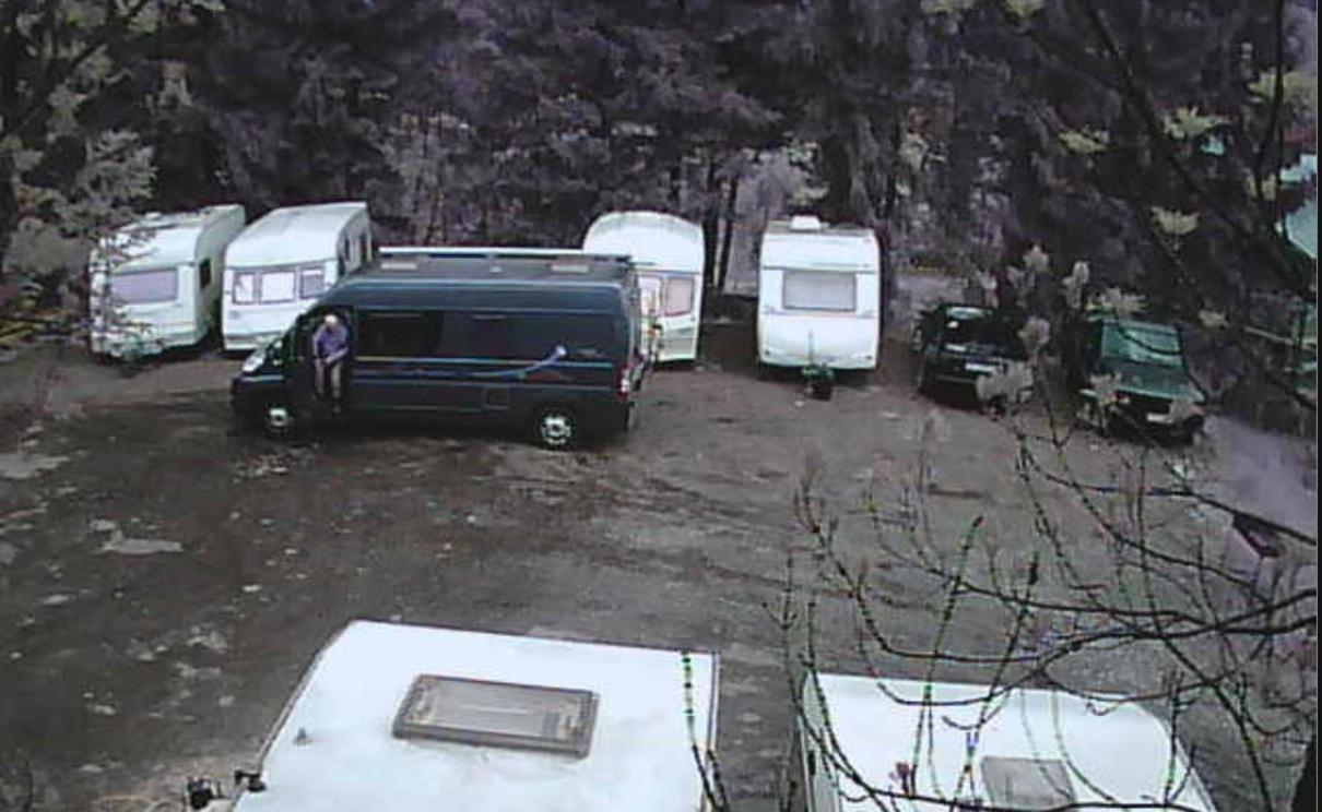 Camping Aviator, Numai Teren, Campare Pentru Rulote Autorulote Personale, Campingul Nu Are Rulote !!! בוסטאני מראה חיצוני תמונה
