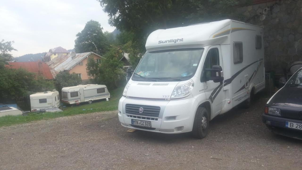 Camping Aviator, Numai Teren, Campare Pentru Rulote Autorulote Personale, Campingul Nu Are Rulote !!! בוסטאני מראה חיצוני תמונה